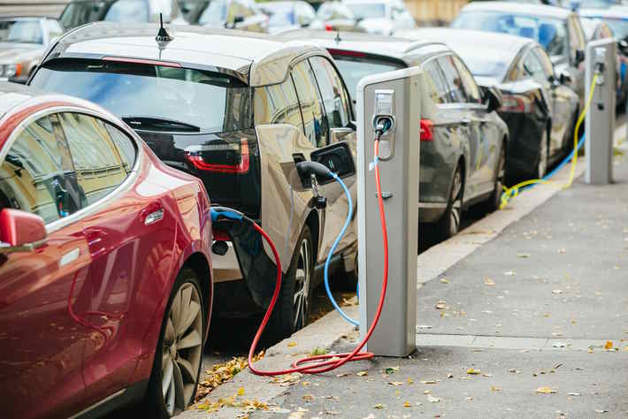 Can an Electric Car Run Out of Charge?