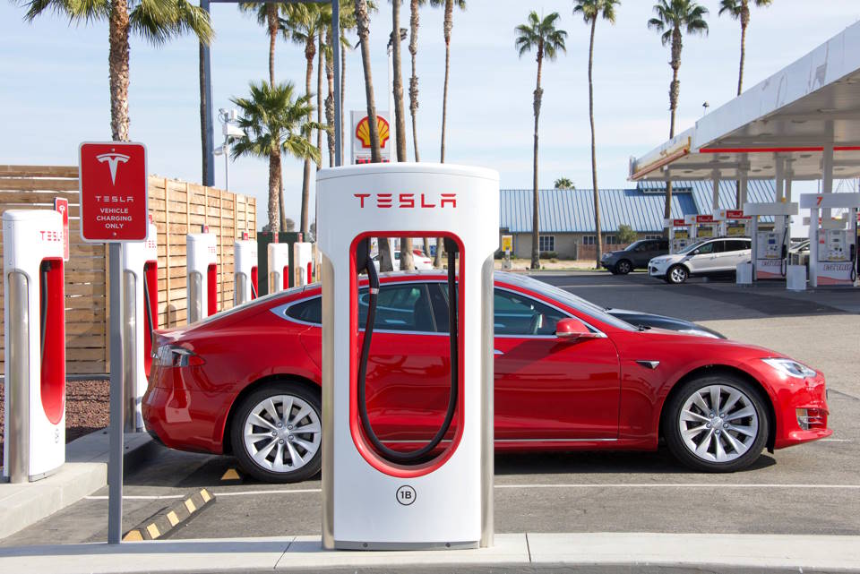 How to Unplug Tesla Charger