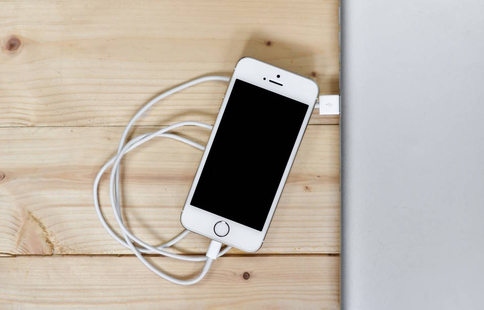 How Long Does It Take To Charge a Smartphone?