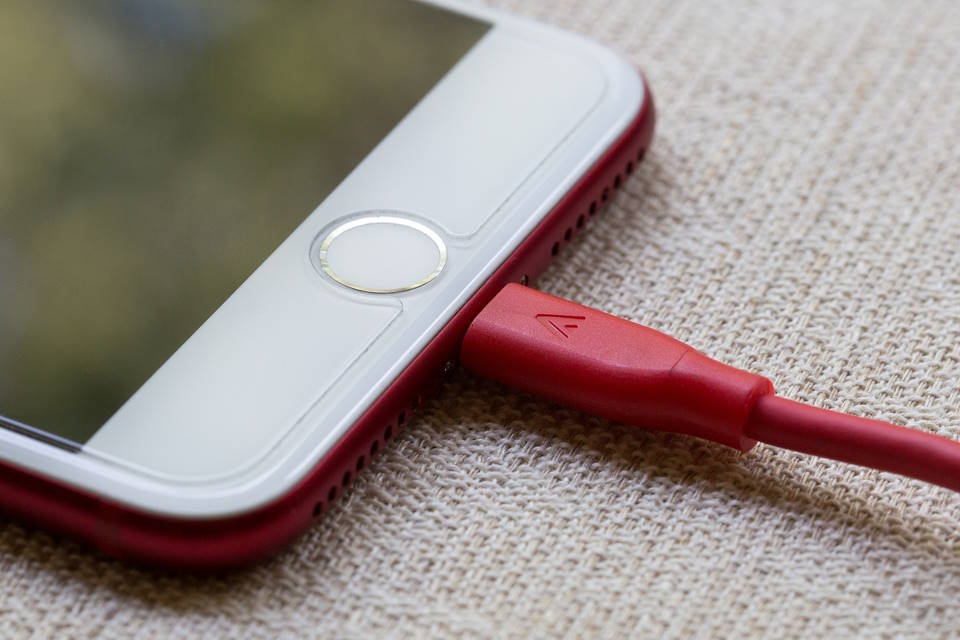 How to Clean Charging Port